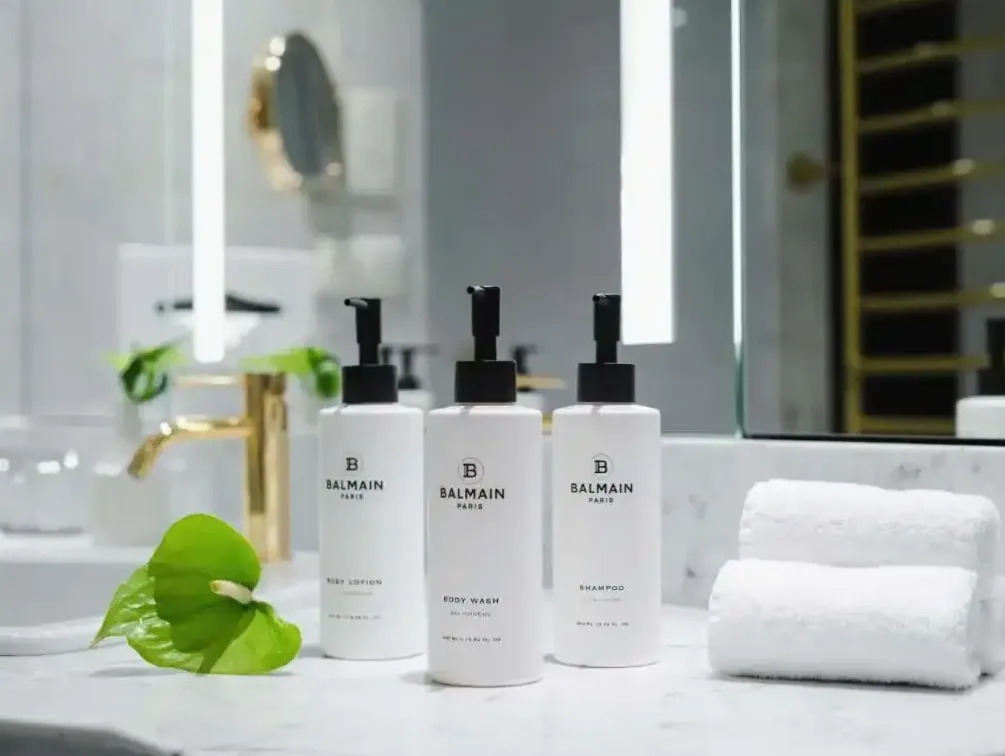 Head concierge